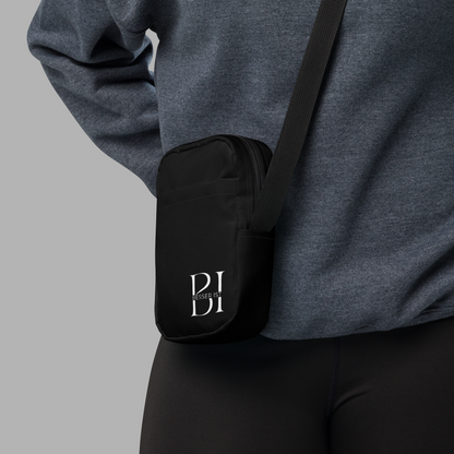 BESSER IST Shoulder Bag